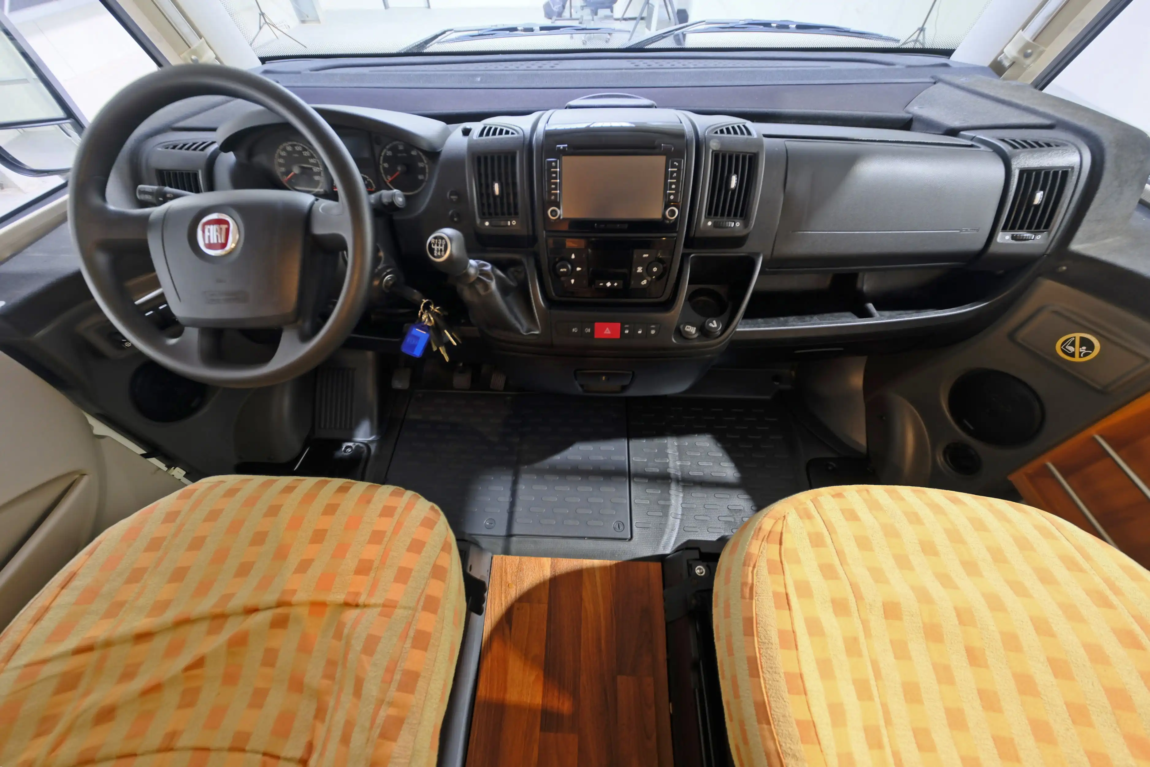 HYMER-ERIBA Exsis-I 588